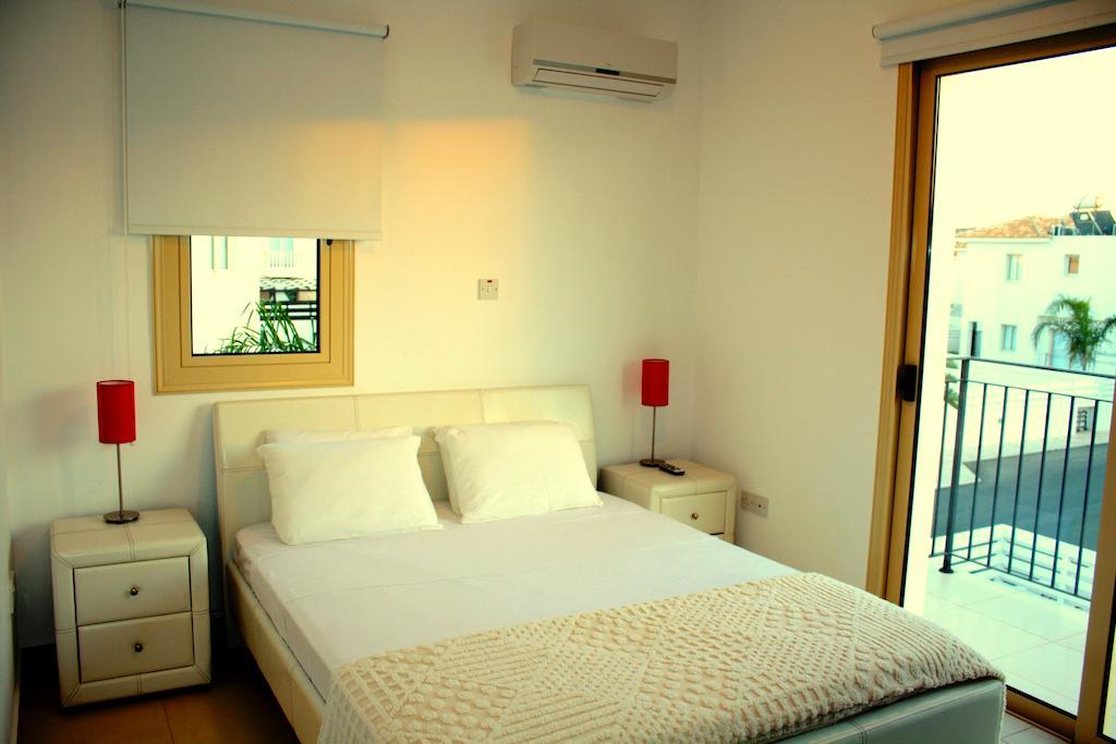 Palm Tree Villas Protaras Habitación foto